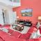 Disney Dream with Hot Tub, Pool, Xbox, Games Room, Lakeview, 10 min to Disney, Clubhouse