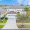 Disney Dream with Hot Tub, Pool, Xbox, Games Room, Lakeview, 10 min to Disney, Clubhouse