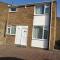 Blueville House, Bluewater, 4 Bedroom Houses, Greenhithe, Dartford, Kent-Hosted by Castile Accommodations Ltd