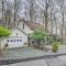 1 Mi to Beech Mtn Home with Furnished Deck