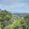 Vallejo Home with Spacious Deck, Hot Tub and Views - 瓦列霍