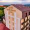 Hotel Golden House