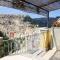 One bedroom house with city view balcony and wifi at Ragusa