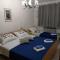 Apartments with parking space Makarska - 6784