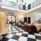 Alachi Hotel