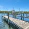 Anglers Getaway Riverfront Home with Boat Dock - هوموساسا Anglers Getaway Riverfront Home with Boat Dock - هوموساسا