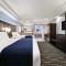 Days Inn & Suites by Wyndham Houston Hobby Airport