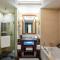 Yun-Zen Jinling World Trade Plaza Hotel