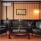 Attache Hotel