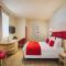 Best Western Plus Hôtel Escapade Senlis photo 11