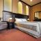 Attache Hotel