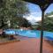 Villa di charme con piscina e jacuzzi tra Roma e Viterbo