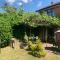 The Cedars House B&B - 纽尼顿
