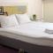Executive Rooms and Suites Play
