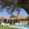 4 bedrooms house with shared pool enclosed garden and wifi at Alcaracejos