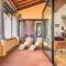 Refined flat with private loggia in San Frediano