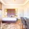 Pinelopi Beach Suites