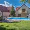 Hotel Garni Pod Skalkou