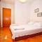 Apartmani More
