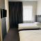 Status Hotel