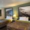 Super 8 by Wyndham Monterey
