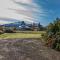 Snowcano Cottage - Rangataua Holiday Home