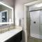 Staybridge Suites - Houston IAH Airport East by IHG - Humble