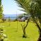 Amarynthos Beachfront Vacation House with garden - Vatheia