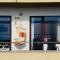 LAKE VIEW Summerland Apartment