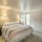 Spacious Family Home on Golf Course Hike and Bike!