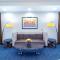 Holiday Inn Express Hotel & Suites Crestview South I-10, an IHG Hotel - Крествью