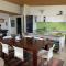 180° seaviews, superior coastal cottage - Waitoitoi