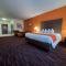 Home Away Kitchen Suites Enid