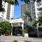 Waikiki Park Heights 1208 Sun & Beach Fun only 3 minutes away