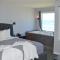 Starfish Manor Oceanfront Hotel