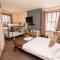 Dimple Well Lodge Hotel