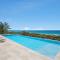Castaways Beach Escape