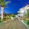 Apartment Palmiers I-3 by Interhome