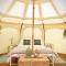 Lotus Belle Tipi at Le Ranch Camping et Glamping - Madranges