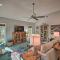 Quiet Fishermans House with Hot Tub and Tropical Bar! - Dauphin Island