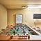 Luxe Sun Valley Retreat with Hot Tub, 3 Mi to Resort! - Sun Valley