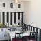 House LA Neuschwanstein Blick - Budget City Hotel