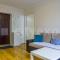 Central apartment with garage