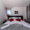 Villa Marta Luxury House with Heated Pool