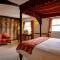 The Saracens Head Hotel