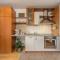 TERRA MAGICA DELUXE Apartment Or Room with Free Parking, Terrace and Sea View