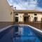 Alluring Holiday Home in Córdoba with Private Swimming Pool - Córdoba