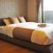 Ostay Vermillion Namba