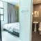 Econtel Queensbay
