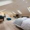 Luxury Coach house next to woodland in Knutsford